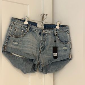 One teaspoon, size 34 barely worn shorts